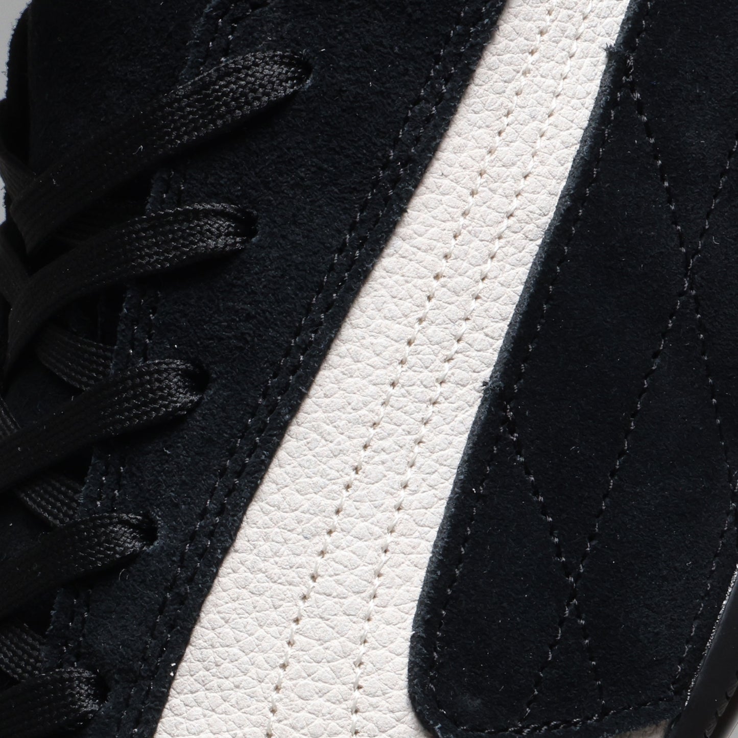 PUMA SPEEDCAT MID  PUMA BLACK-WARM WHITE 400384-01
