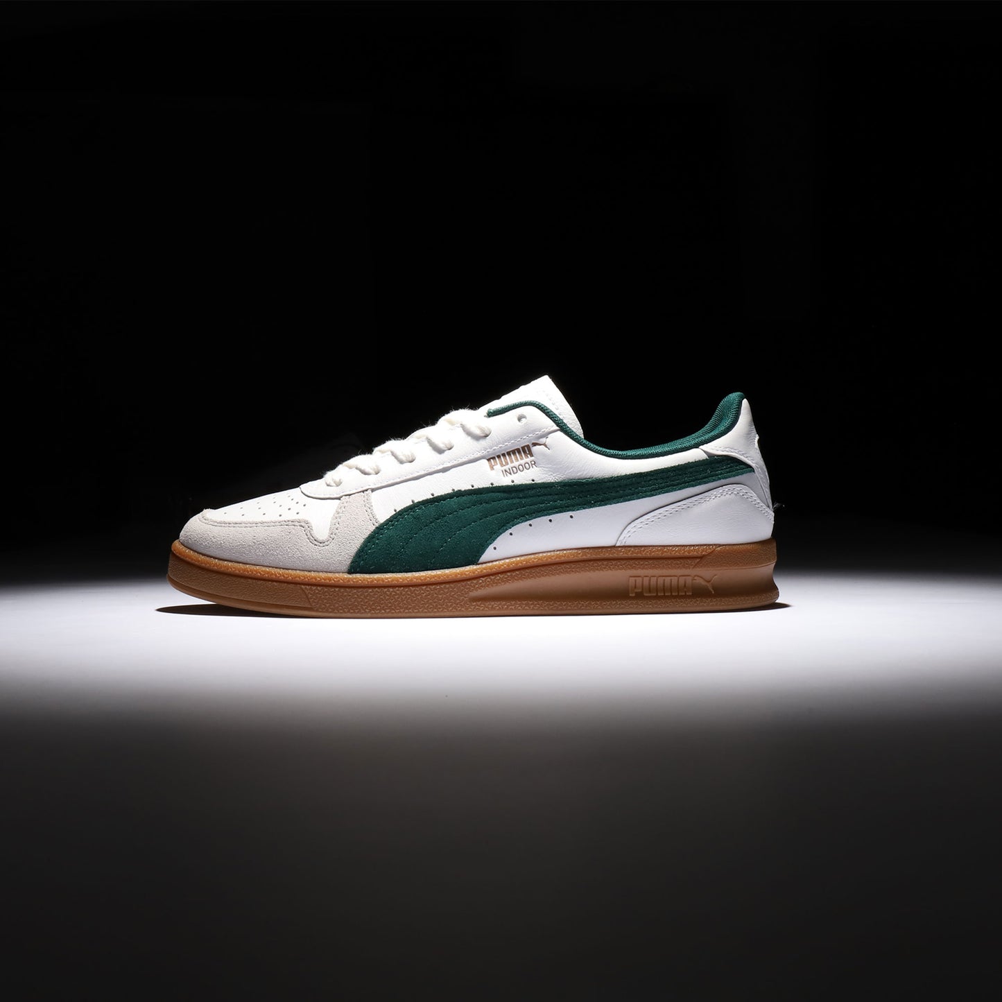 【EXCLUSIVE】PUMA INDOOR PUMA WHITE/DARK MYRTLE/GUM 401360-05